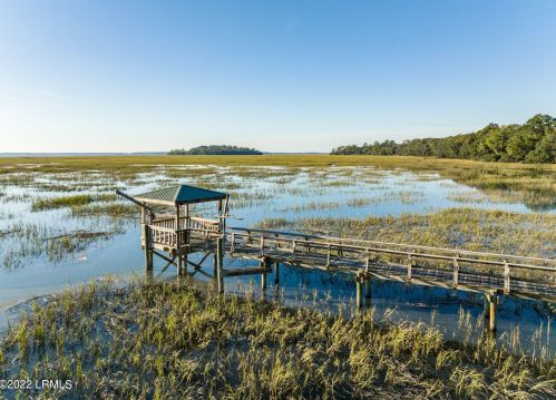 700 Sunset Cir, Beaufort SC  29906-9426 exterior