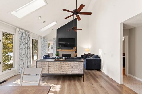 9 Noto Dr, North Providence RI  02904-2905 exterior