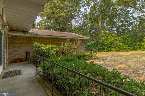 26 Mount Holly Ct, Montross VA  22520-4110 exterior