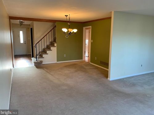 162 Woodgate Ln, Paoli, PA 19301-1447