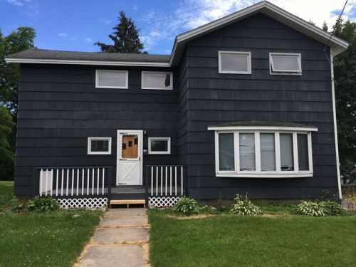 14 Frazee St, Auburn, NY 13021-2216