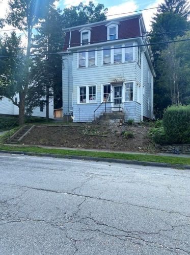 42 Alvarado Ave, Worcester, MA 01604-1125