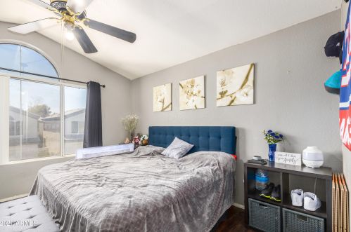 501 Sunrise Dr, Gilbert AZ  85233-6732 exterior