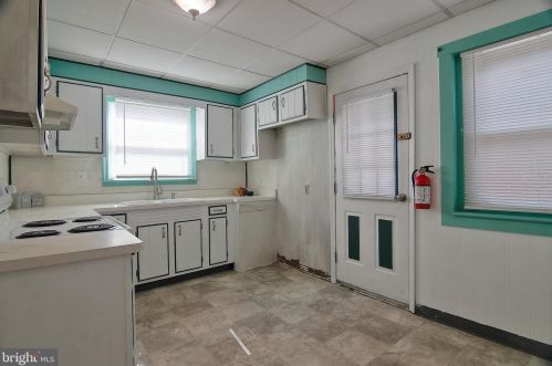 21 Adams St, Pottstown PA 19464-4102 exterior