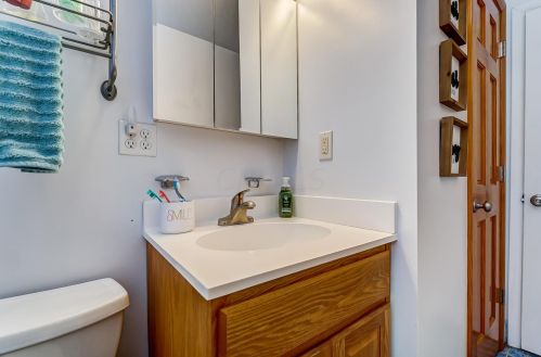 769 Brookdale Dr, West Jefferson OH  43162-1057 exterior