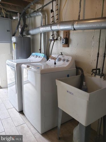 5151 C St, Philadelphia PA 19120-3621 exterior