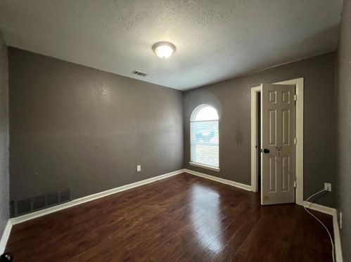 3404 Royal Crst Dr, Fort Worth TX 76140-2716 exterior