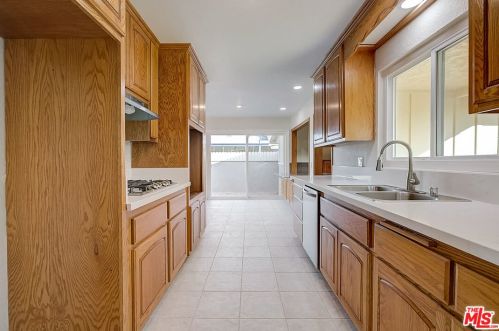 9112 Marchand Ave, Garden Grove CA  92841-2035 exterior