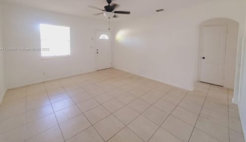 1512 28th Ave, Hollywood FL  33020-2903 exterior