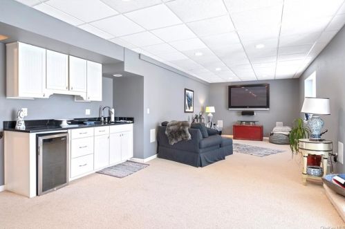 9 Murray Ln, Crotonville NY  10562-3300 exterior