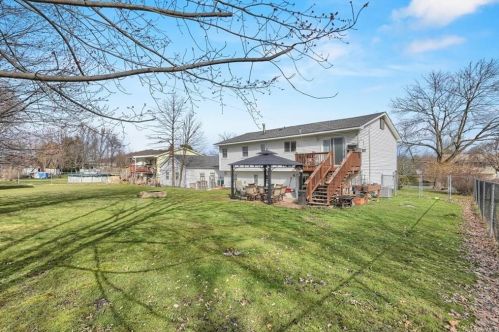 25 Beth Dr, Middletown, NY 10941-1227