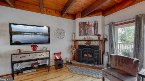 6 Chatham Ct, Dover DE  19901-3909 exterior