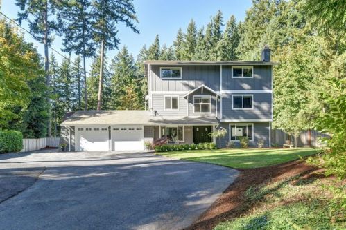 21502 23 St, Redmond WA  98074-4067 exterior