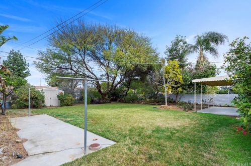 9833 Sharon Ave, Riverside CA  92503-3102 exterior