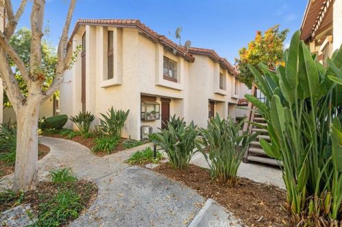 316 Maui Dr, Placentia CA  92870-6031 exterior