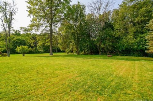 12 Birch Rd, Danbury CT  06811-3456 exterior