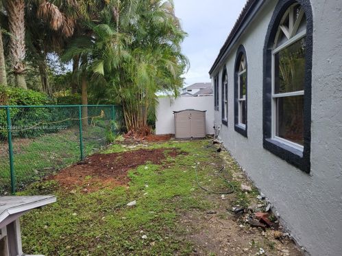 15735 11th St, Hollywood FL 33028-1600 exterior