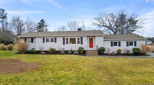 60 Cloudland Rd, North Haven, CT 06473-4033