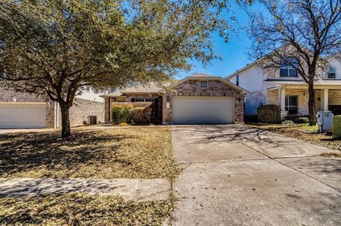 160 Bayou Bend Dr, Creedmoor, TX 78610-2767