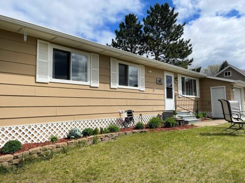 1007 3rd Ave, Little Falls, MN 56345-2918