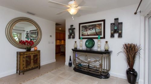 905 52nd St, Cape Coral FL  33914-7086 exterior