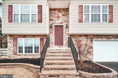 427 Sechrist Flat Rd, Cross Roads, PA 17322-9415