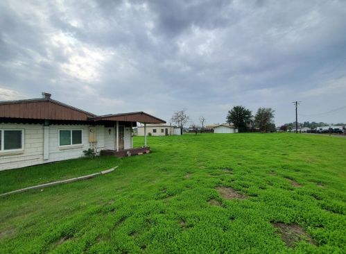 7765 9th St, Elverta, CA 95626-9708
