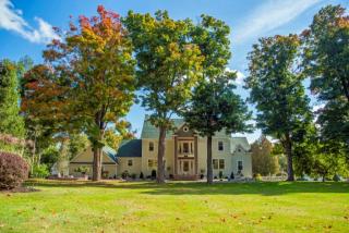 253 Clinton St, Whitesboro, NY 13492-2514