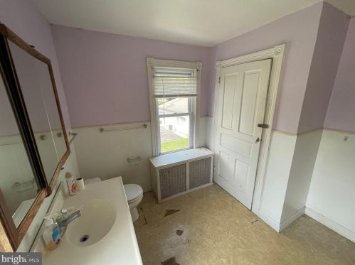 304 Governors Ave, Dover DE  19904-3006 exterior