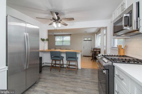 581 Kingwood Rd, Norristown, PA 19406-3025