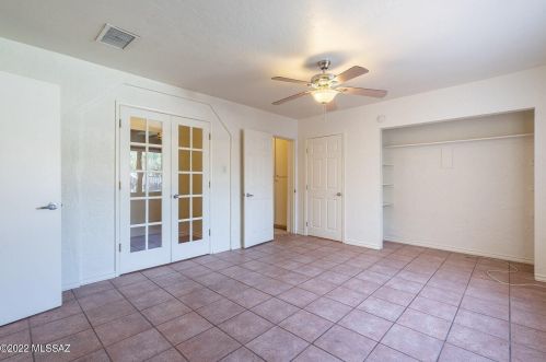 1200 Hampton St, Tucson AZ 85712-2313 exterior