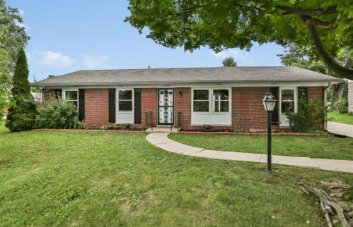 6938 Elmburg Rd, Bagdad, KY 40003-8005