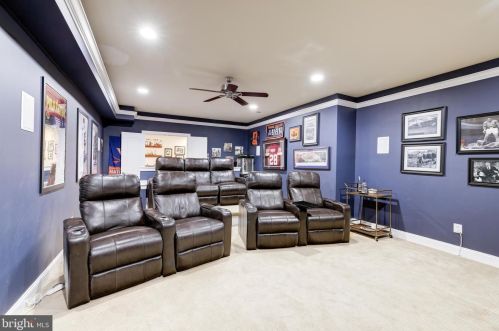 19058 Boyer Fields Pl, Leesburg VA 20176-1643 exterior