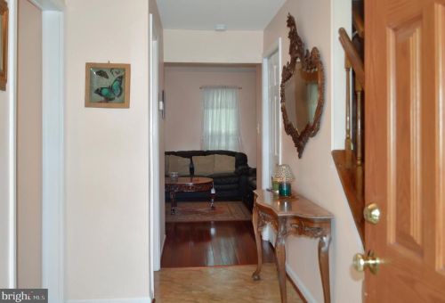 3131 Yale Ct, Woodbridge VA  22192-1717 exterior