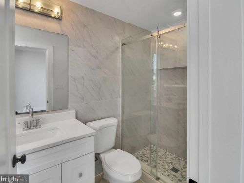 2325 High St, Washington DC  20020-4970 exterior