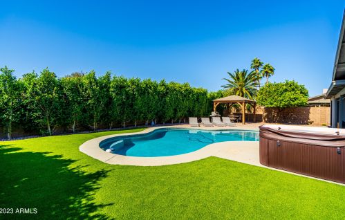 4531 Emile Zola Ave, Phoenix AZ  85032-6416 exterior