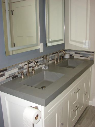 624 Iowa St, Dodgeville WI  53533-1906 exterior