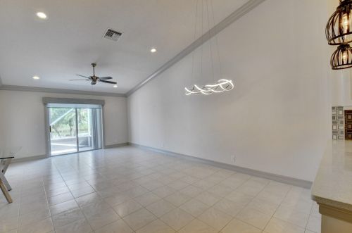 6169 Lake Hibiscus Dr, Delray Beach FL  33484-4620 exterior