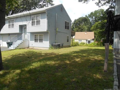 404 Woodlawn Avenue Ext, Bridgeport, CT 06606-2929