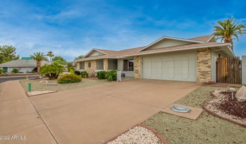 13203 Beechwood Dr, Sun City, AZ 85375-3261