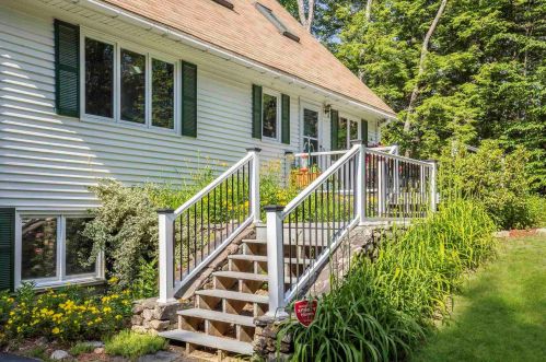 376 Clark Hill Rd, New Boston, NH 03070-4602