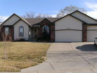 12406 Lincoln Ct, Wichita, KS 67207-7006