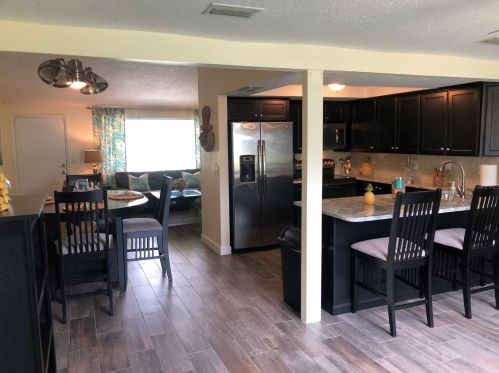 8615 Green St, Port Richey, FL 34668-6038