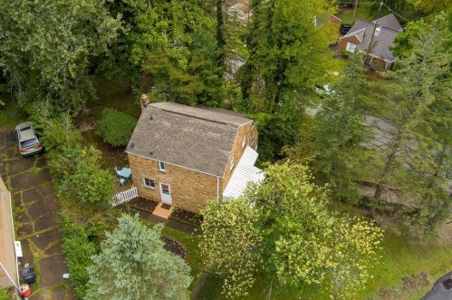 106 Marshall Dr, Pittsburgh, PA 15235-4317