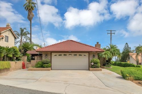 14240 Oakley Dr, Riverside, CA 92503-7224