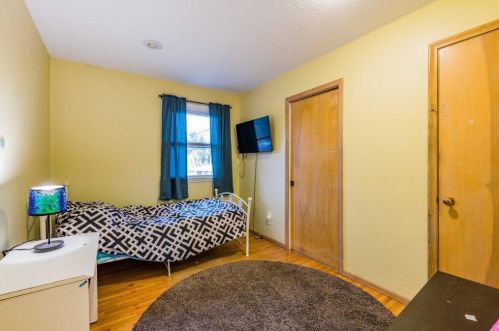 5701 Maryland Ave, Minneapolis MN 55428-3319 exterior