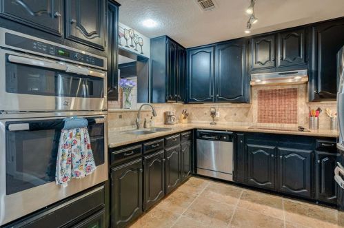 7724 Grassland Dr, Fort Worth TX 76133-7922 exterior