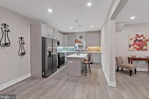 14 Taunton Ave, Berlin Boro NJ  08009-1444 exterior