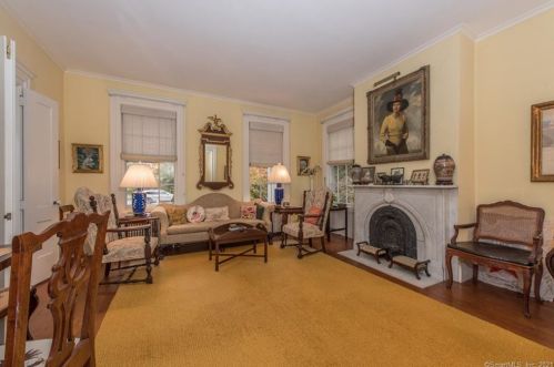 56 Lyme St, Lyme CT  06371-2359 exterior