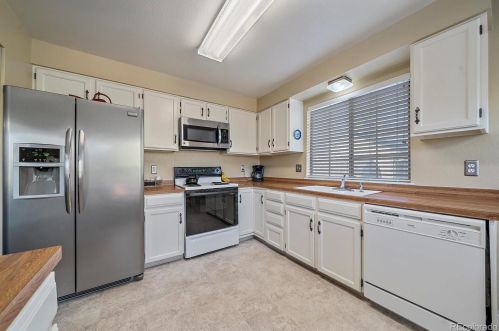 7815 Kettle Ave, Englewood CO 80112-2627 exterior